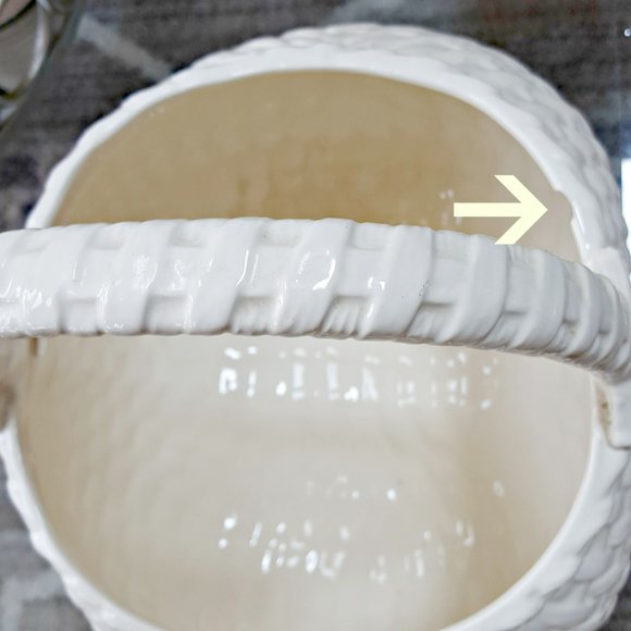 GORGEOUS Vintage CERAMIC Rattan MOTIF BASKET - Picture 3 of 5